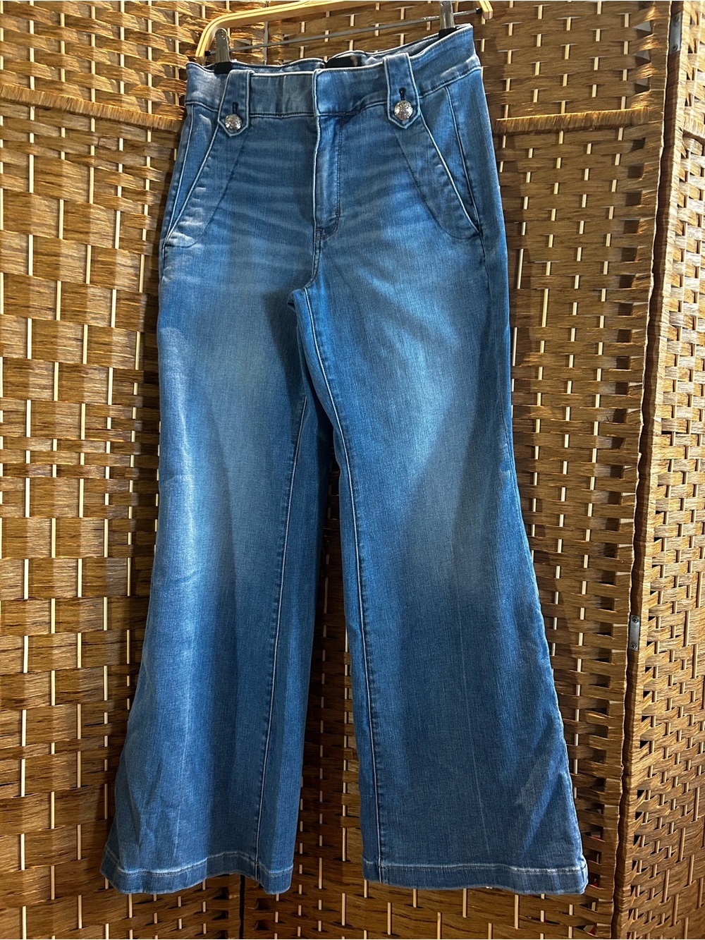 WHBM High Rise Wide Leg Jeans Everyday Soft Blue Stretch Denim Size 8